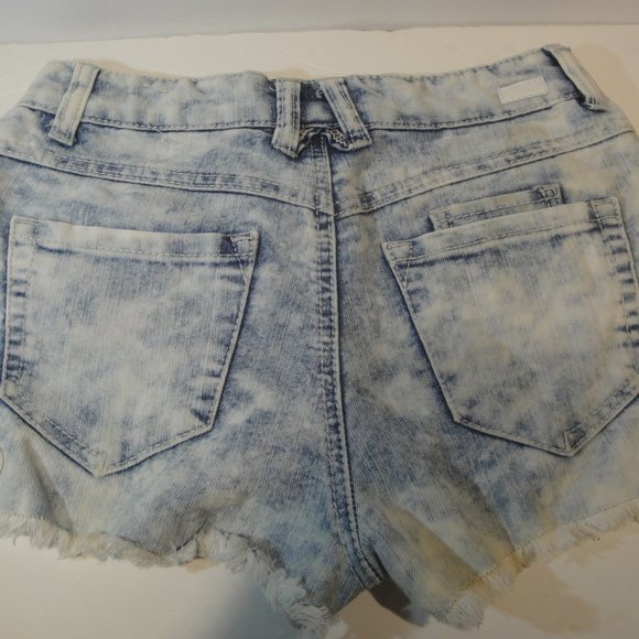 Rewind Distressed Denim Shorts with Fancy embroidered lace detail Size 1 - Picture 4 of 10
